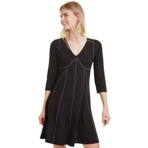 Desigual Rome Viscose 3/4 Sleeve
Decorative Seams Black Dress with White lining